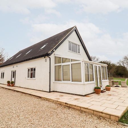 Tree Tops Witney Exterior photo